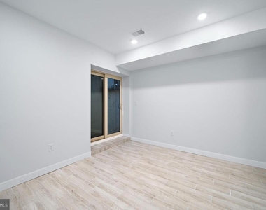 2249 N Franklin Street - Photo Thumbnail 14