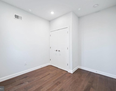 2249 N Franklin Street - Photo Thumbnail 7
