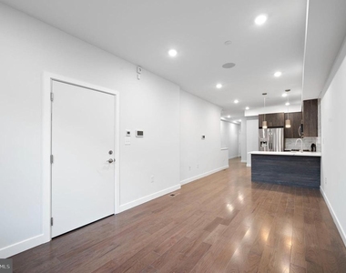 2249 N Franklin Street - Photo Thumbnail 2