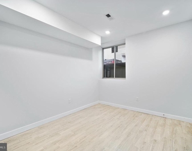 2249 N Franklin Street - Photo Thumbnail 8