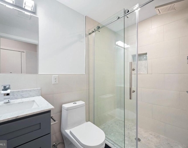 2249 N Franklin Street - Photo Thumbnail 12