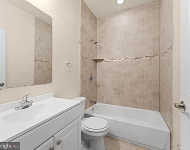 1813 N 18th Street - Photo Thumbnail 11