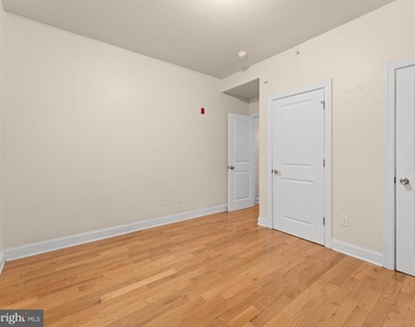 1813 N 18th Street - Photo Thumbnail 10