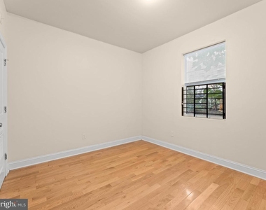 1813 N 18th Street - Photo Thumbnail 9