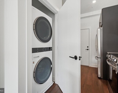 501 Washington Lane - Photo Thumbnail 24