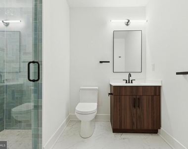 501 Washington Lane - Photo Thumbnail 9