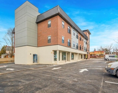 501 Washington Lane - Photo Thumbnail 13