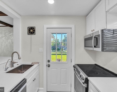 222 Berlin Road N - Photo Thumbnail 31
