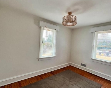 222 Berlin Road N - Photo Thumbnail 19