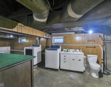 222 Berlin Road N - Photo Thumbnail 10