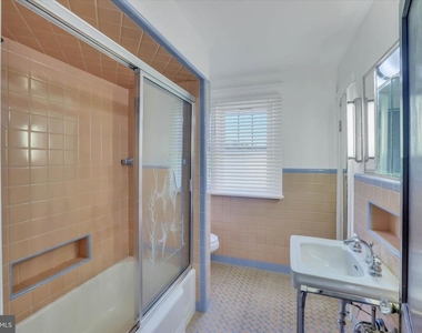 222 Berlin Road N - Photo Thumbnail 11