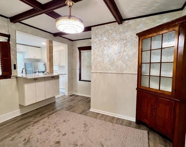 222 Berlin Road N - Photo Thumbnail 9