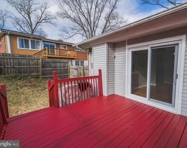2303 Pinneberg Avenue - Photo Thumbnail 46