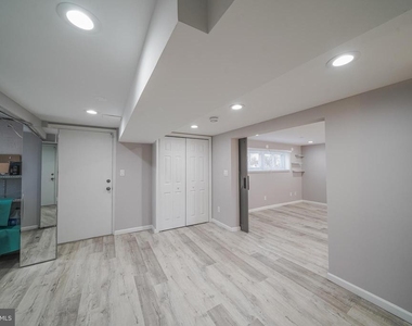 2303 Pinneberg Avenue - Photo Thumbnail 29