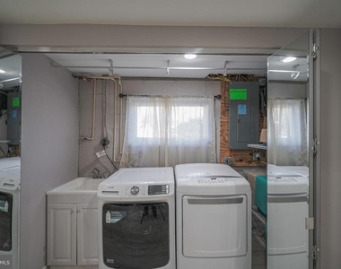 2303 Pinneberg Avenue - Photo Thumbnail 31