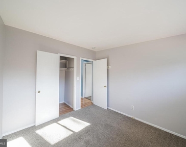 2303 Pinneberg Avenue - Photo Thumbnail 23