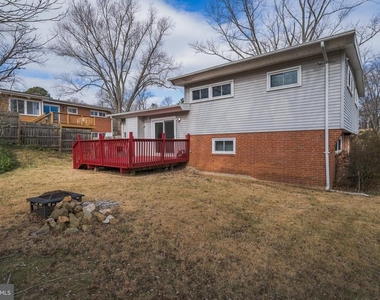 2303 Pinneberg Avenue - Photo Thumbnail 44