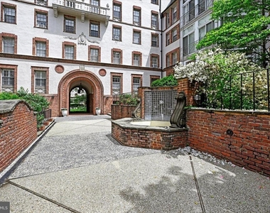 6 Upland Road - Photo Thumbnail 2