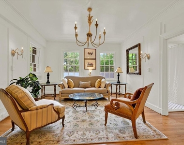 6 Upland Road - Photo Thumbnail 8