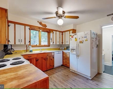 30839 Cedar Neck Road - Photo Thumbnail 9