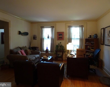 411 Delaware Street - Photo Thumbnail 3