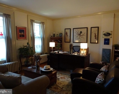 411 Delaware Street - Photo Thumbnail 2