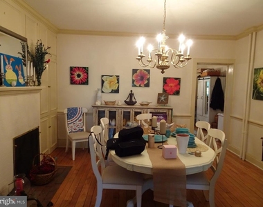 411 Delaware Street - Photo Thumbnail 4