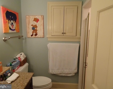 411 Delaware Street - Photo Thumbnail 10