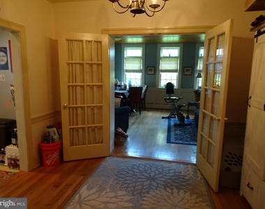 411 Delaware Street - Photo Thumbnail 11