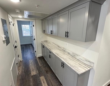 3210 8th Street Se - Photo Thumbnail 9