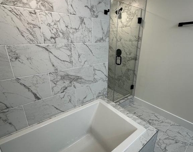 3210 8th Street Se - Photo Thumbnail 13