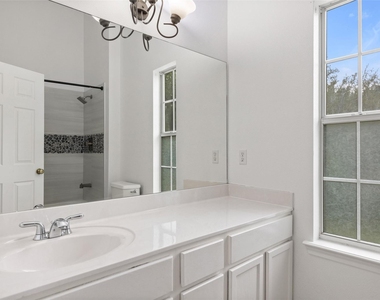 1301 S Quinlan Park Rd - Photo Thumbnail 12