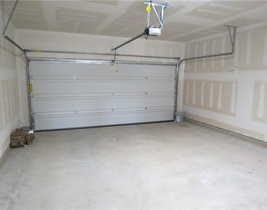 2304 S Lakeline Blvd - Photo Thumbnail 27