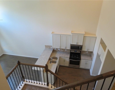 2304 S Lakeline Blvd - Photo Thumbnail 25