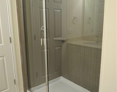 2304 S Lakeline Blvd - Photo Thumbnail 9