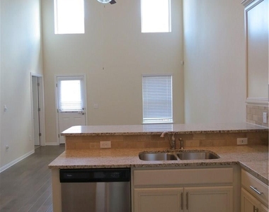 2304 S Lakeline Blvd - Photo Thumbnail 2