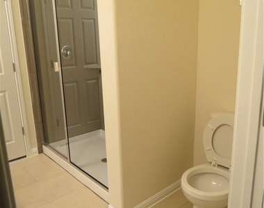 2304 S Lakeline Blvd - Photo Thumbnail 12