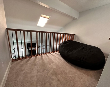 13821 Hollowgreen Drive - Photo Thumbnail 15