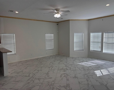 7834 Wolfield Lane - Photo Thumbnail 5
