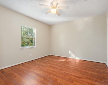 20361 Fieldtree Drive - Photo Thumbnail 24
