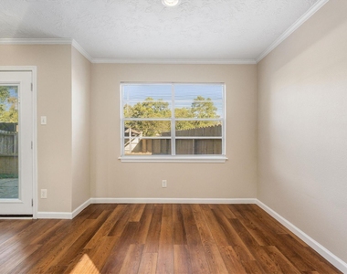 20361 Fieldtree Drive - Photo Thumbnail 10