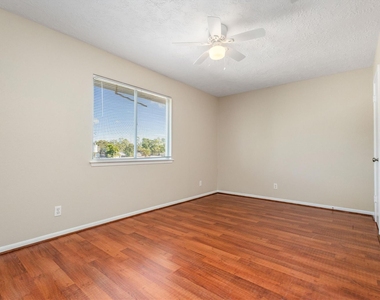 20361 Fieldtree Drive - Photo Thumbnail 27