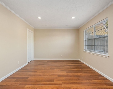 20361 Fieldtree Drive - Photo Thumbnail 13