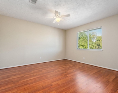 20361 Fieldtree Drive - Photo Thumbnail 26