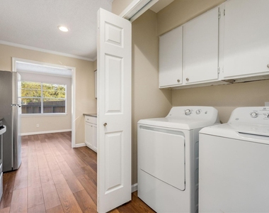 20361 Fieldtree Drive - Photo Thumbnail 6
