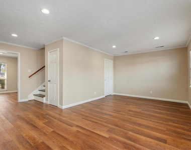 20361 Fieldtree Drive - Photo Thumbnail 12