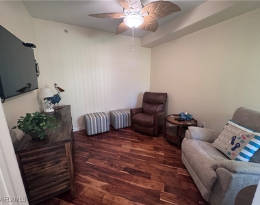 5705 Mayflower Way - Photo Thumbnail 13