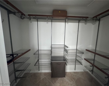 5705 Mayflower Way - Photo Thumbnail 3