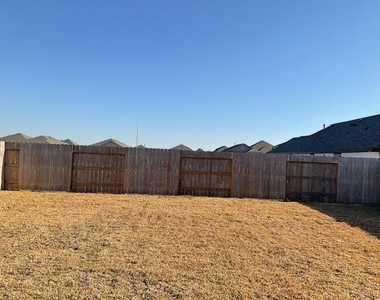 1627 Birch Wood Drive - Photo Thumbnail 16