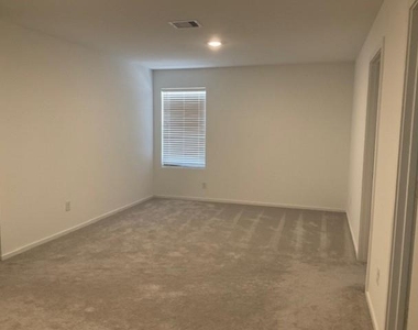 1627 Birch Wood Drive - Photo Thumbnail 18